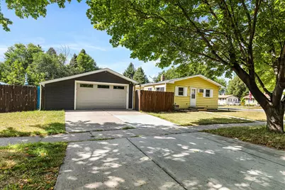 1921 N 10th Avenue N, Moorhead, MN 56560 - Photo 5
