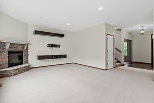 2244 Woodlyn Ridge Ct, Mound, MN 55364 - Photo 9