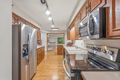 1817 Oregon Trail, Saint Cloud, MN 56301 - Photo 9