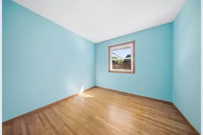 16746 Gannon Avenue W, Rosemount, MN 55068 - Photo 9