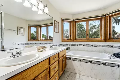 8843 Blackoaks Lane N, Maple Grove, MN 55311 - Photo 25