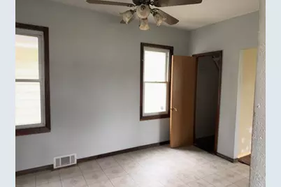 2604 5th Avenue W, Hibbing, MN 55746 - Photo 5