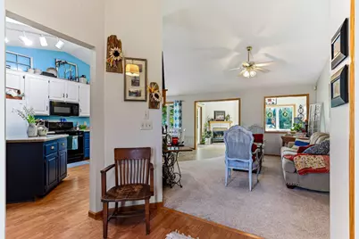 9205 Yorkshire Lane, Brooklyn Park, MN 55443 - Photo 5