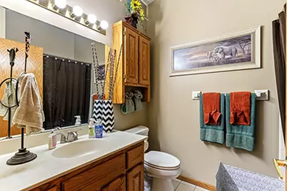 9205 Yorkshire Lane, Brooklyn Park, MN 55443 - Photo 25