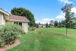 9205 Yorkshire Ln, Brooklyn Park, MN 55443 - Photo 29