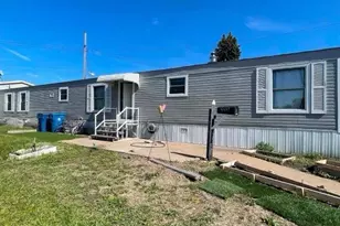 7431 Oakley St NE, Fridley, MN 55432 - Photo 1