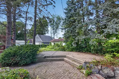121 Maria Avenue, Saint Paul, MN 55106 - Photo 17
