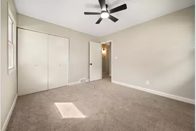 6809 Dudley Avenue N, Crystal, MN 55428 - Photo 23