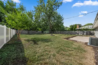 6809 Dudley Avenue N, Crystal, MN 55428 - Photo 29