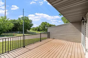 4112 Sylvia Ln S, Shoreview, MN 55126 - Photo 11
