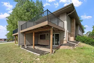 4112 Sylvia Ln S, Shoreview, MN 55126 - Photo 5