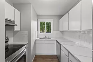 9091 207th St W, Lakeville, MN 55044 - Photo 9