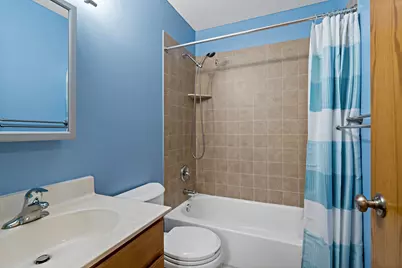 132 Demont Avenue E #325, Little Canada, MN 55117 - Photo 17
