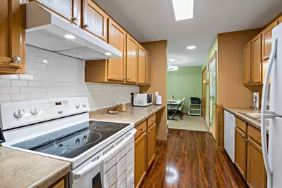 132 Demont Avenue E #325, Little Canada, MN 55117 - Photo 7