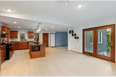 8818 Belvedere Drive, Eden Prairie, MN 55347 - Photo 9