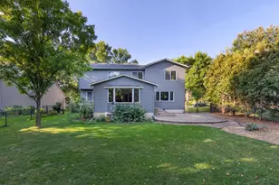 8818 Belvedere Dr, Eden Prairie, MN 55347 - Photo 41