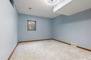 8818 Belvedere Dr, Eden Prairie, MN 55347 - Photo 39