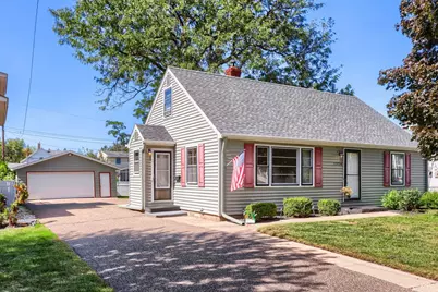 1324 Buchanan Street NE, Minneapolis, MN 55413 - Photo 1
