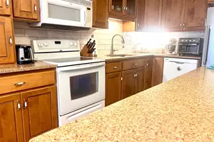2495 Canabury Dr, Little Canada, MN 55117 - Photo 7