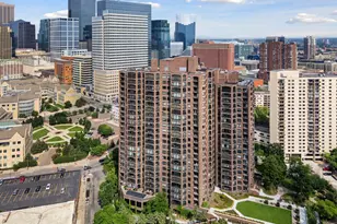 1201 Yale Pl, Minneapolis, MN 55403 - Photo 53