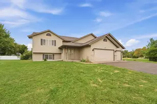 619 Nelson Ln, Center City, MN 55012 - Photo 3