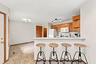 8521 Telford Ln, Brooklyn Park, MN 55443 - Photo 5