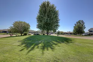 1541 Sequoia Ln, New Richmond, WI 54017 - Photo 43