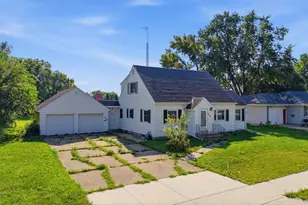 1025 7th St S, Saint James, MN 56081 - Photo 1