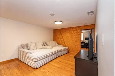906 10th Street S, Benson, MN 56215 - Photo 29