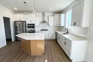 657 Sierra Pkwy, Waconia, MN 55387 - Photo 3