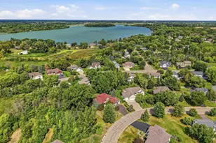 1659 Lakeland Cir, Centerville, MN 55038 - Photo 3