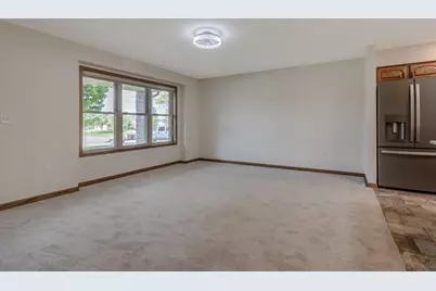 12991 Meadow Creek Drive, New Ulm, MN 56073 - Photo 5