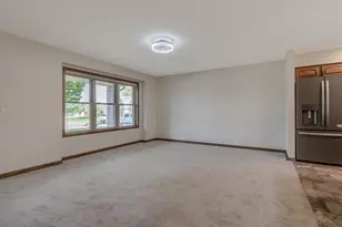12991 Meadow Creek Dr, New Ulm, MN 56073 - Photo 5