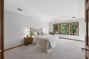 3034 Edgewater Dr, Woodbury, MN 55125 - Photo 25