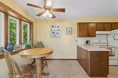 973 Greenhaven Drive, Vadnais Heights, MN 55127 - Photo 9