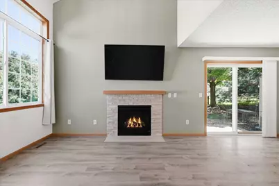 8994 92nd Street S, Cottage Grove, MN 55016 - Photo 9