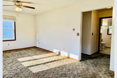 460 N Park Avenue, Le Center, MN 56057 - Photo 21