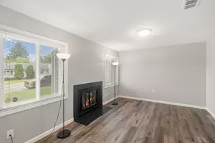 1413 Farrington St, Saint Paul, MN 55117 - Photo 17