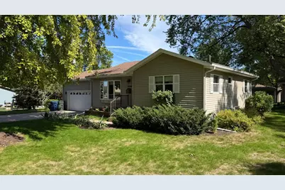 819 S Martin Street, Fergus Falls, MN 56537 - Photo 1
