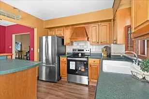 604 E 11th St, Duluth, MN 55805 - Photo 13