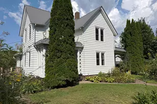 115 N Cedar St, Mabel, MN 55954 - Photo 1