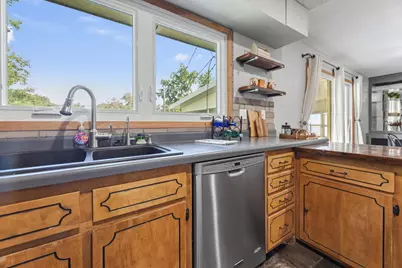 496 E Sarnia Street, Winona, MN 55987 - Photo 11