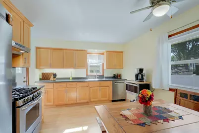 3414 Yates Avenue N, Crystal, MN 55422 - Photo 11