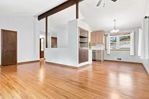 725 50 1/2 Ave NE, Columbia Heights, MN 55421 - Photo 5