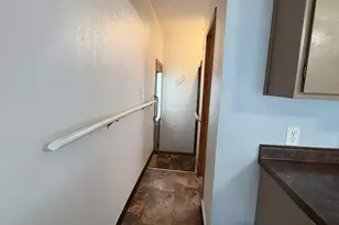 403 N 7th St, Marshall, MN 56258 - Photo 13