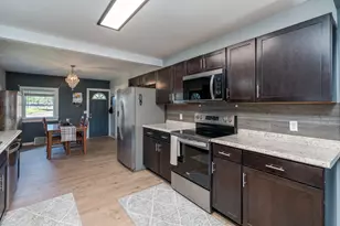 520 Marshall St, Mankato, MN 56001 - Photo 9