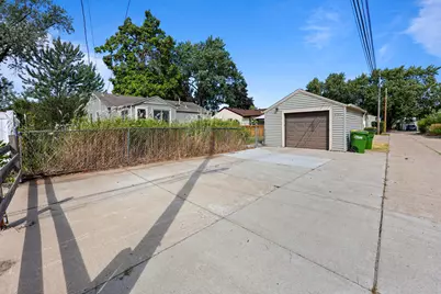 4742 Zane Avenue N, Crystal, MN 55429 - Photo 49