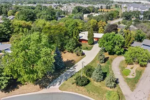 2439 Hauer Trail, Shakopee, MN 55379 - Photo 3