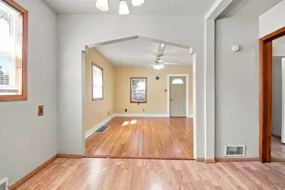 1310 8th Street NW, Austin, MN 55912 - Photo 9