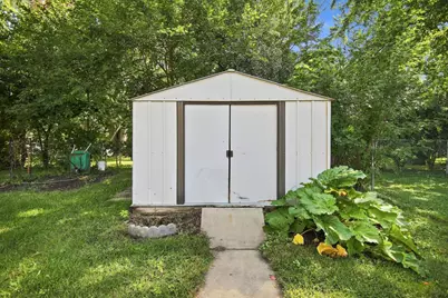 1310 8th Street NW, Austin, MN 55912 - Photo 25